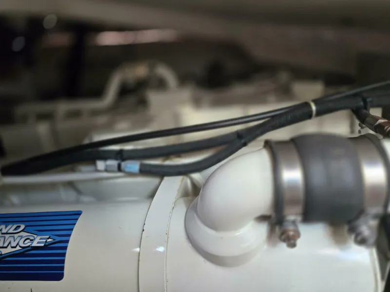 Slide: The Image of Tiara 3800 Express 2001 - 5573426