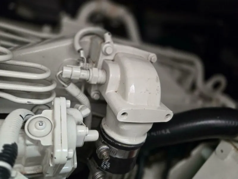 Slide: The Image of Tiara 3800 Express 2001 - 5573428