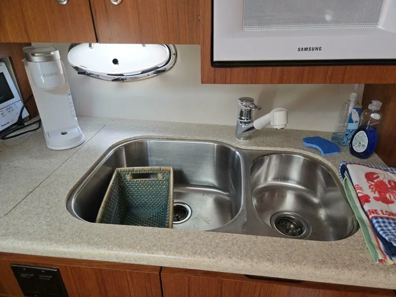 Slide: The Image of Tiara 3800 Express 2001 - 5573439