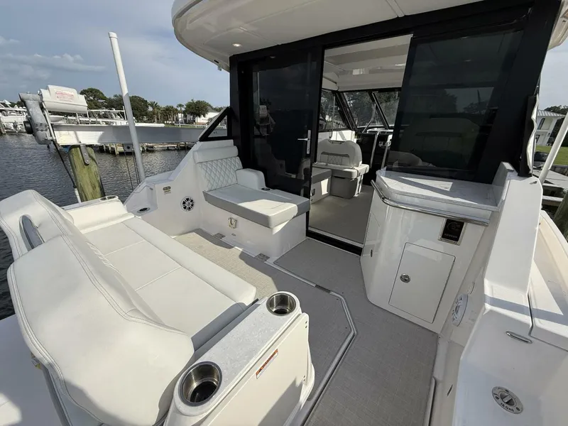 Slide: The Image of Regal 36 XO 2025 - 5572377