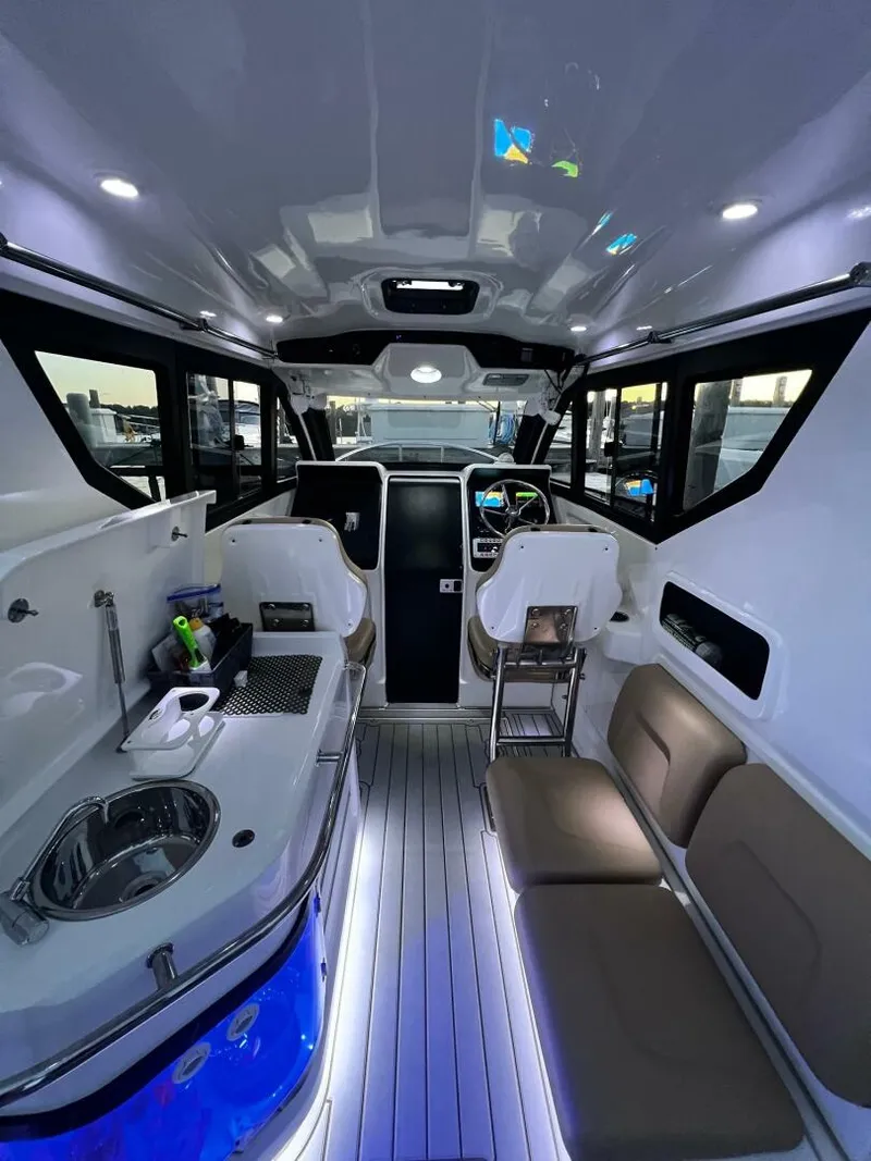 Slide: The Image of Flexboat 680 Explorer 2023 - 5572439