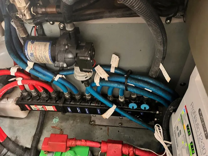 Slide: The Image of Sea Ray 300 Sundancer 2003 - 5578532