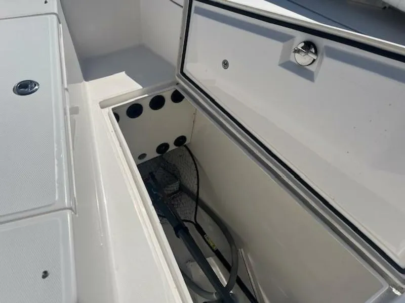 Slide: The Image of Regulator Marine 26 Forward Seating 2008 - 5678776