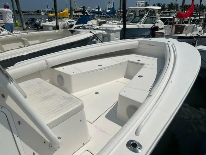 Slide: The Image of Regulator Marine 26 Forward Seating 2008 - 5572649