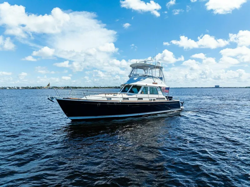 Slide: The Image of 2019 Sabre 48 Flybridge HIGHLANDER - 5573339