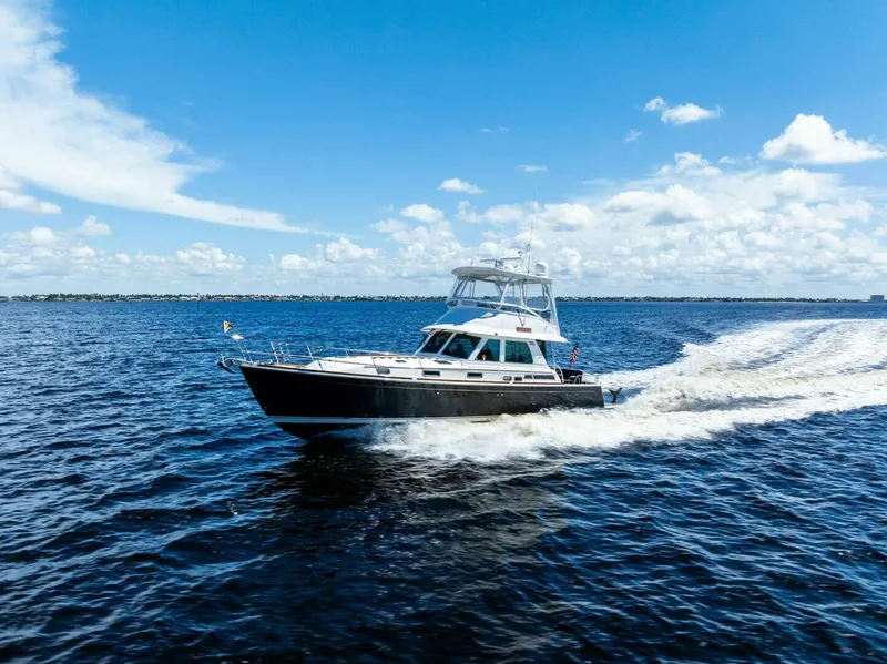 Slide: The Image of 2019 Sabre 48 Flybridge HIGHLANDER - 5573276