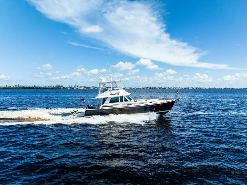 Slide: The Image of 2019 Sabre 48 Flybridge Highlander - 5573278