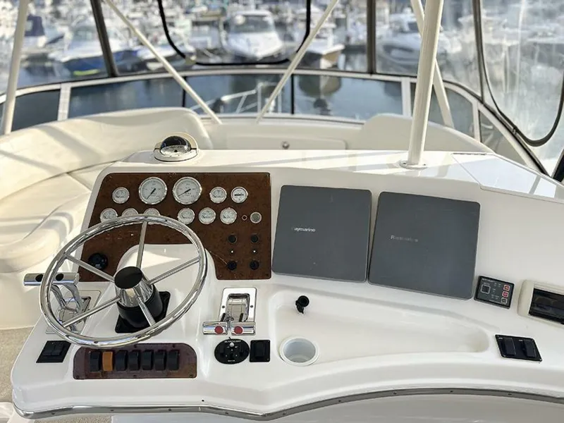 Slide: The Image of Silverton 42 Convertible 2002 - 5573094