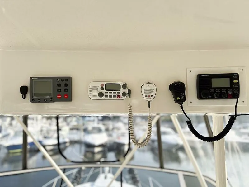 Slide: The Image of Silverton 42 Convertible 2002 - 5573098