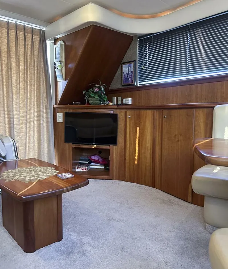 Slide: The Image of Silverton 42 Convertible 2002 - 5573055