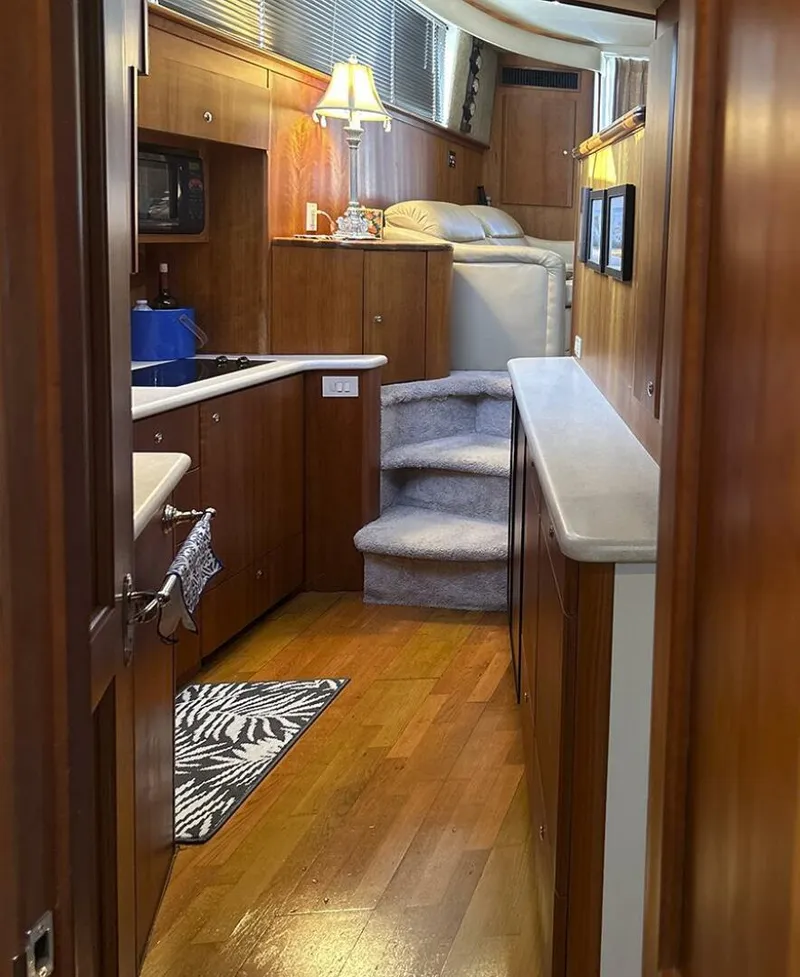 Slide: The Image of Silverton 42 Convertible 2002 - 5573066