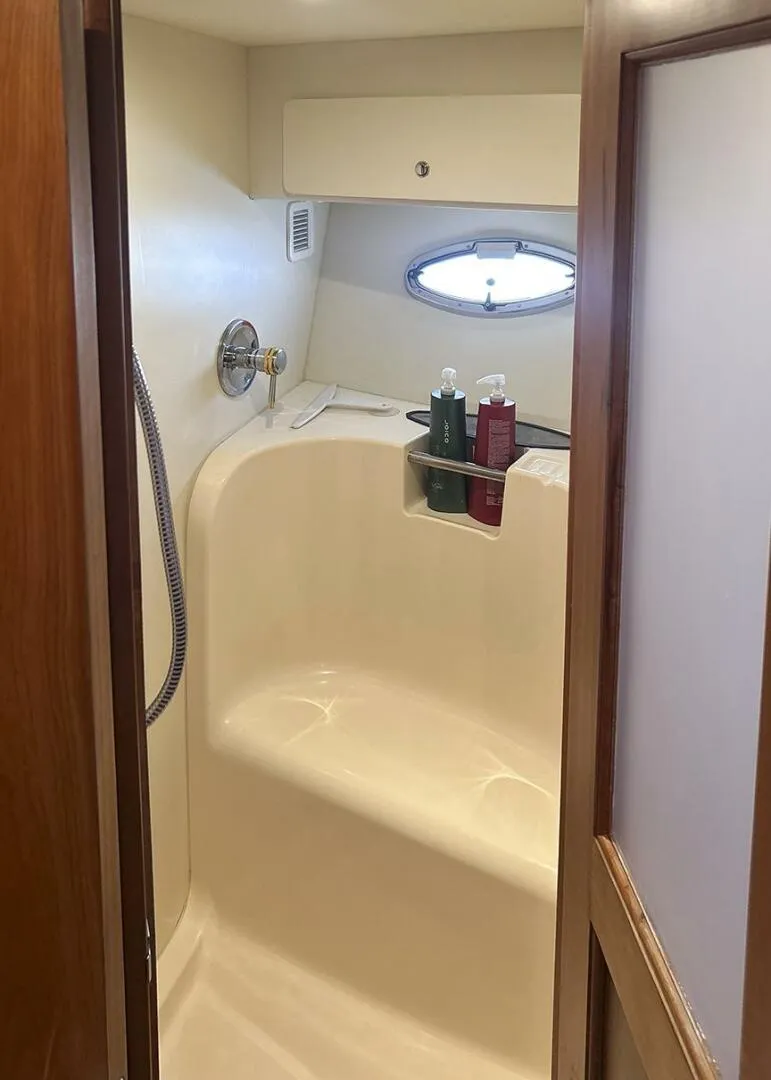 Slide: The Image of Silverton 42 Convertible 2002 - 5573071