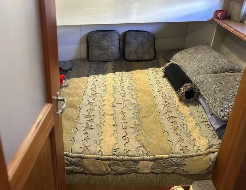 Slide: The Image of Silverton 42 Convertible 2002 - 5573073