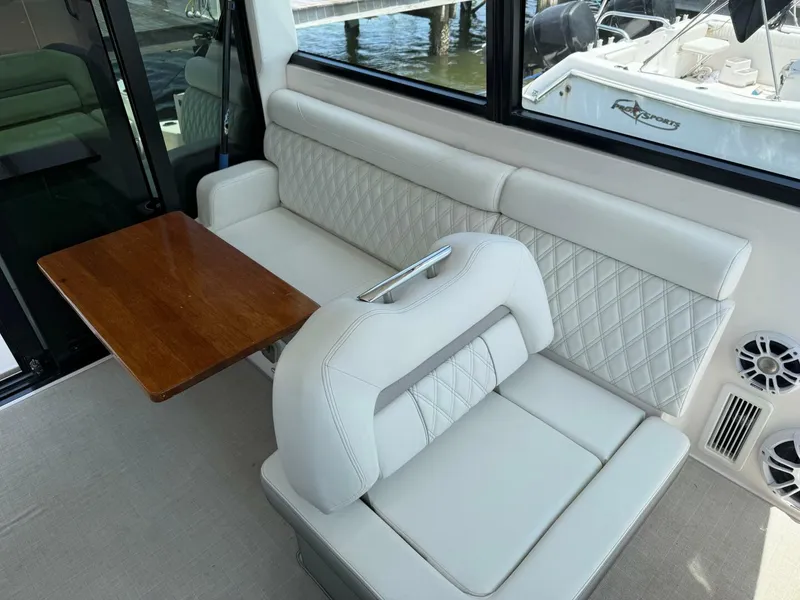 Slide: The Image of 2021 Regal 36 XO - 5573641