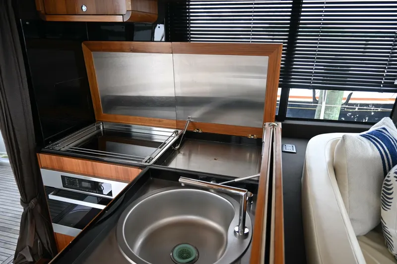 Slide: The Image of Azimut Magellano 50 2014 - 5573557