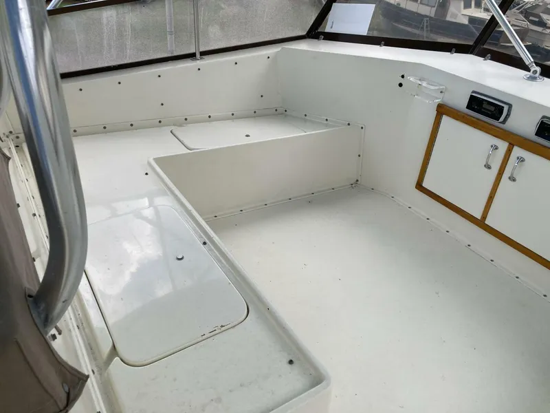 Slide: The Image of Hatteras Sport Fish 1985 - 5573896