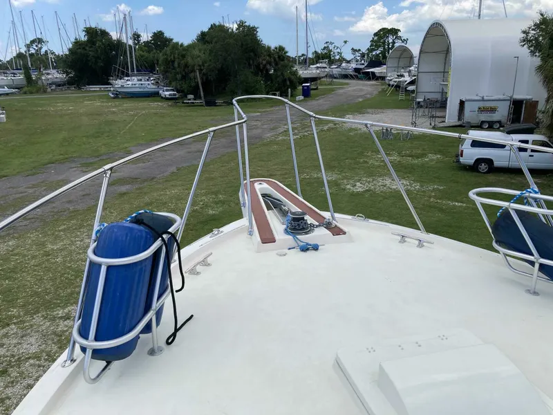 Slide: The Image of Hatteras Sport Fish 1985 - 5573918