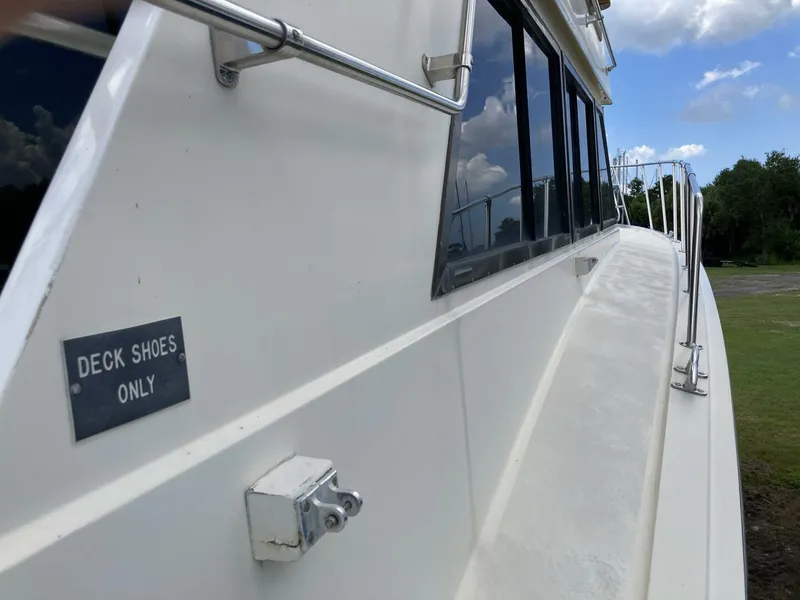 Slide: The Image of Hatteras Sport Fish 1985 - 5573914