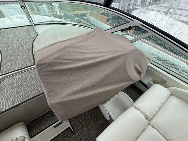 Slide: The Image of Cruisers Yachts 370 Express 2004 - 5574305