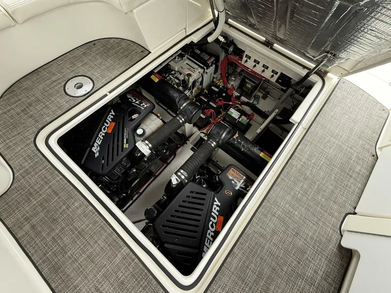 Slide: The Image of Cruisers Yachts 370 Express 2004 - 5574280