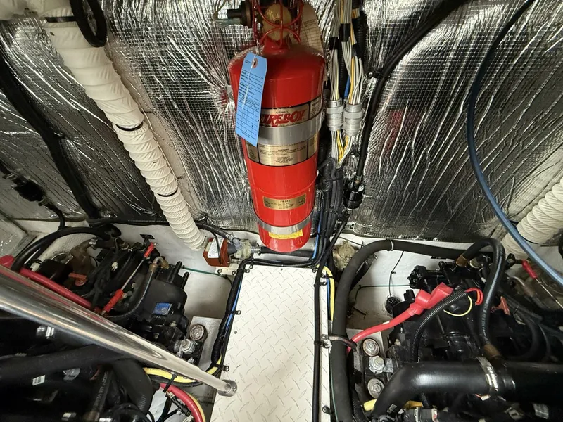 Slide: The Image of Cruisers Yachts 370 Express 2004 - 5574284