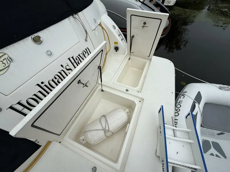 Slide: The Image of Cruisers Yachts 370 Express 2004 - 5574307