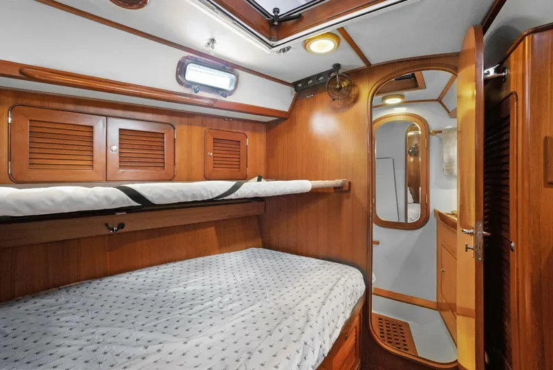 Slide: The Image of Hylas 46 2004 - 5574388