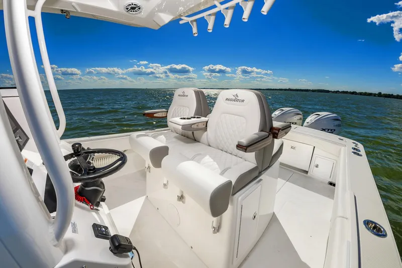 Slide: The Image of 31RegulatorHull403113 - 5610485