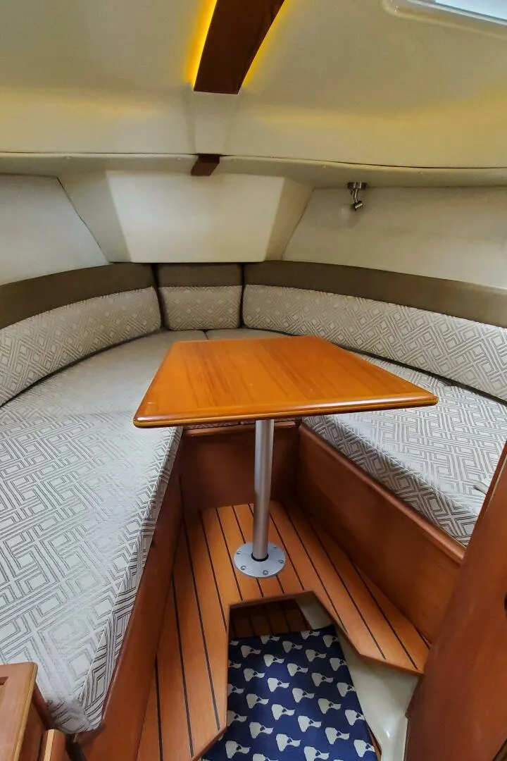 Slide: The Image of Ranger Tug R-25 LE 2021 - 5575095