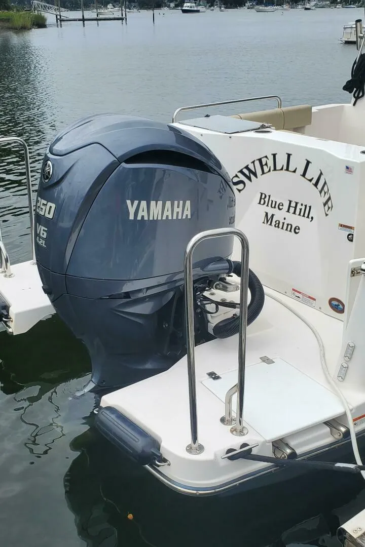 Slide: The Image of Ranger Tug R-25 LE 2021 - 5575177