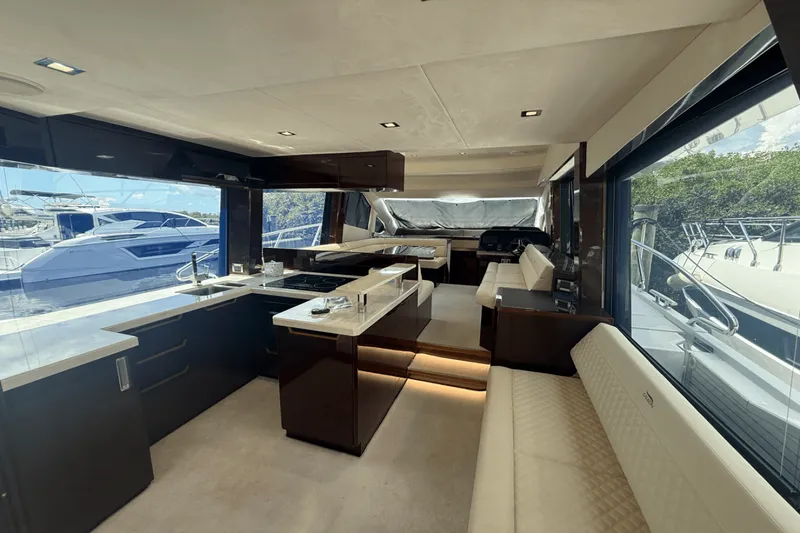 Slide: The Image of Galeon 500 FLY 2021 - 5575135