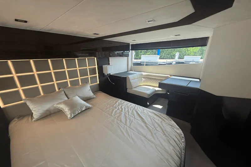 Slide: The Image of Galeon 500 FLY 2021 - 5575142
