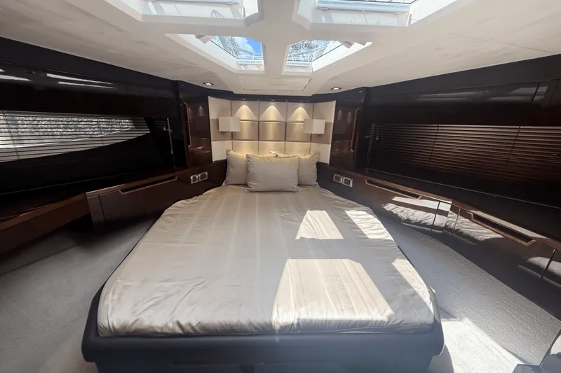 Slide: The Image of Galeon 500 FLY 2021 - 5575145