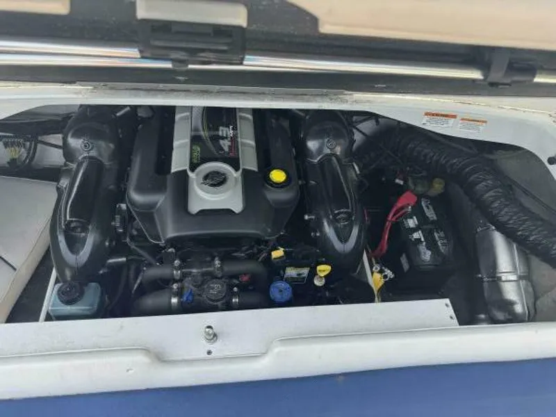 Slide: The Image of Crownline Boats 185 SS 2014 - 5575181