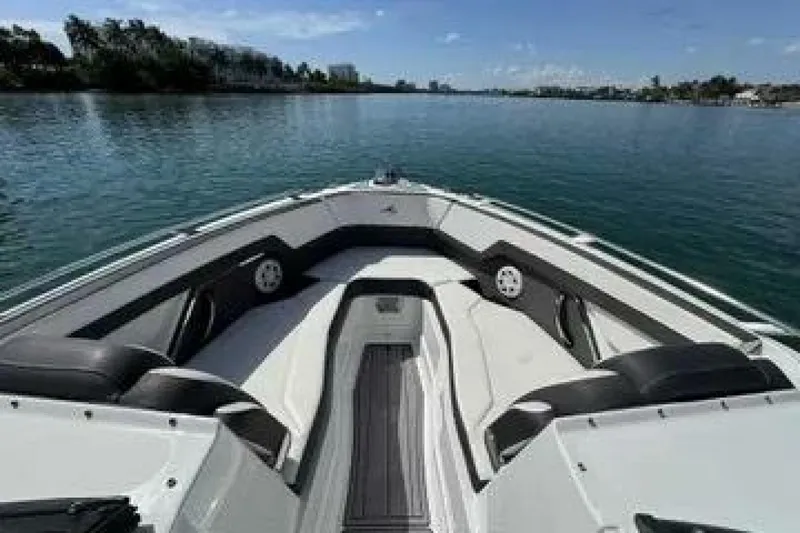 Slide: The Image of Monterey 275SS 2023 - 5575428