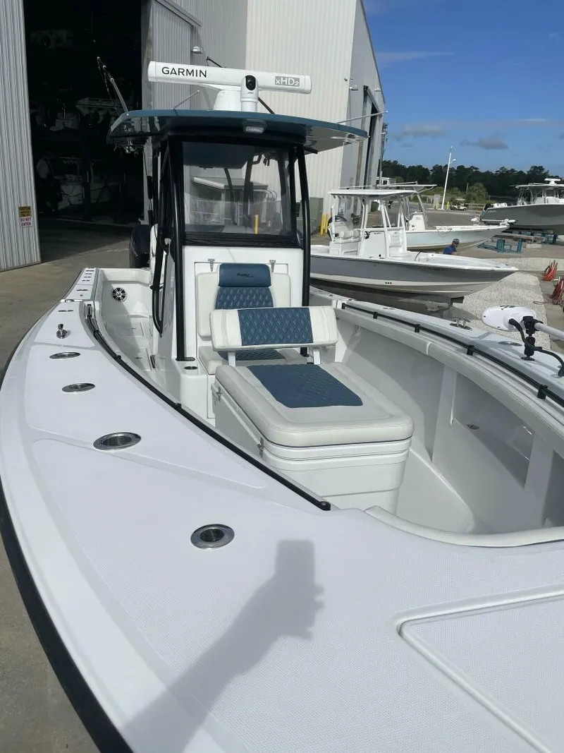 Slide: The Image of Front Runner 33 2023 - 5575448