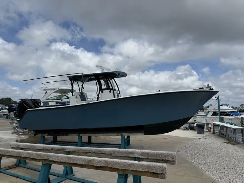 Slide: The Image of Front Runner 33 2023 - 5672581