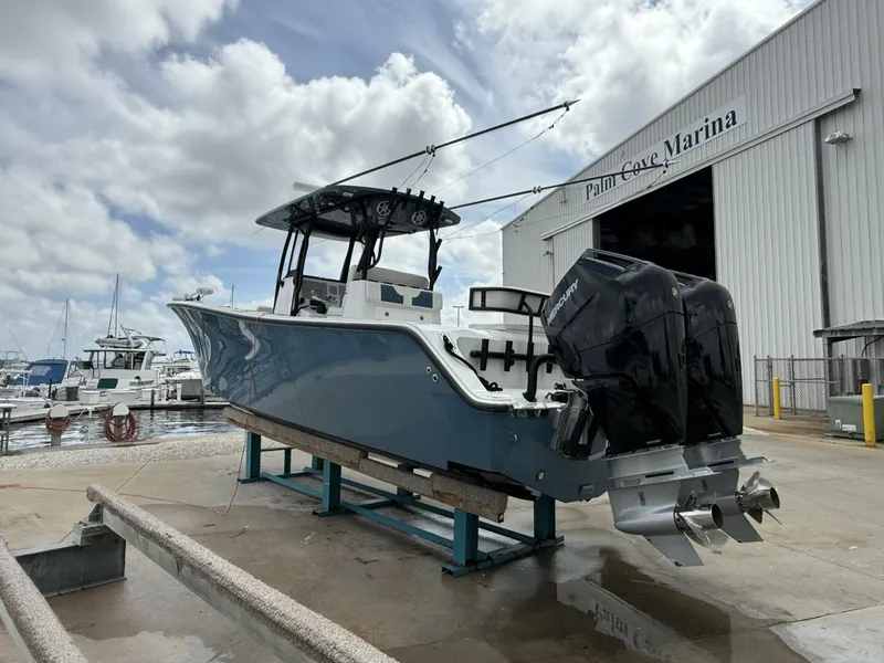 Slide: The Image of Front Runner 33 2023 - 5672587