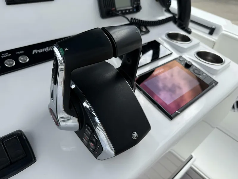 Slide: The Image of Front Runner 33 2023 - 5672606