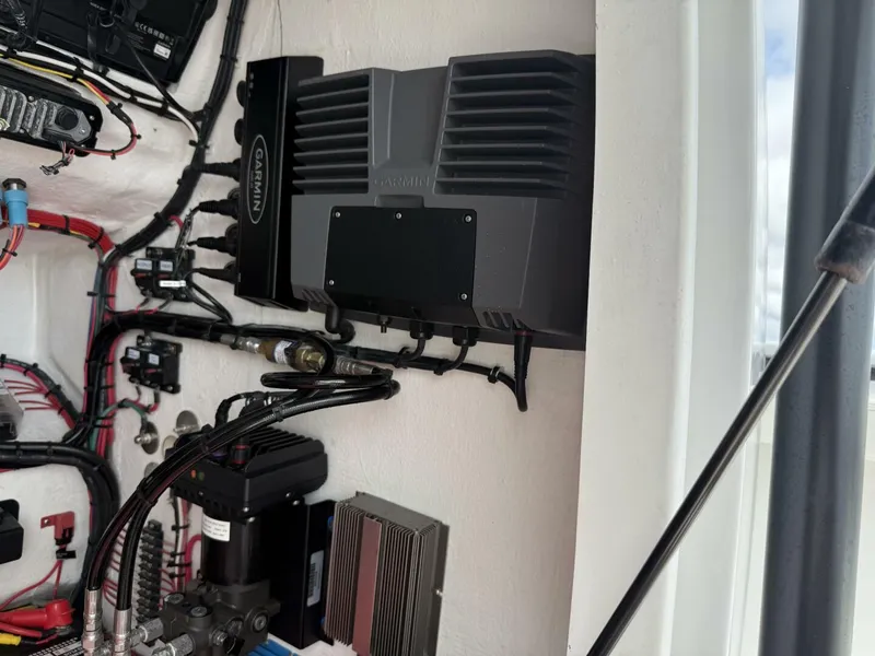 Slide: The Image of Front Runner 33 2023 - 5672615