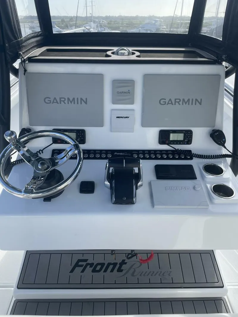 Slide: The Image of Front Runner 33 2023 - 5575442