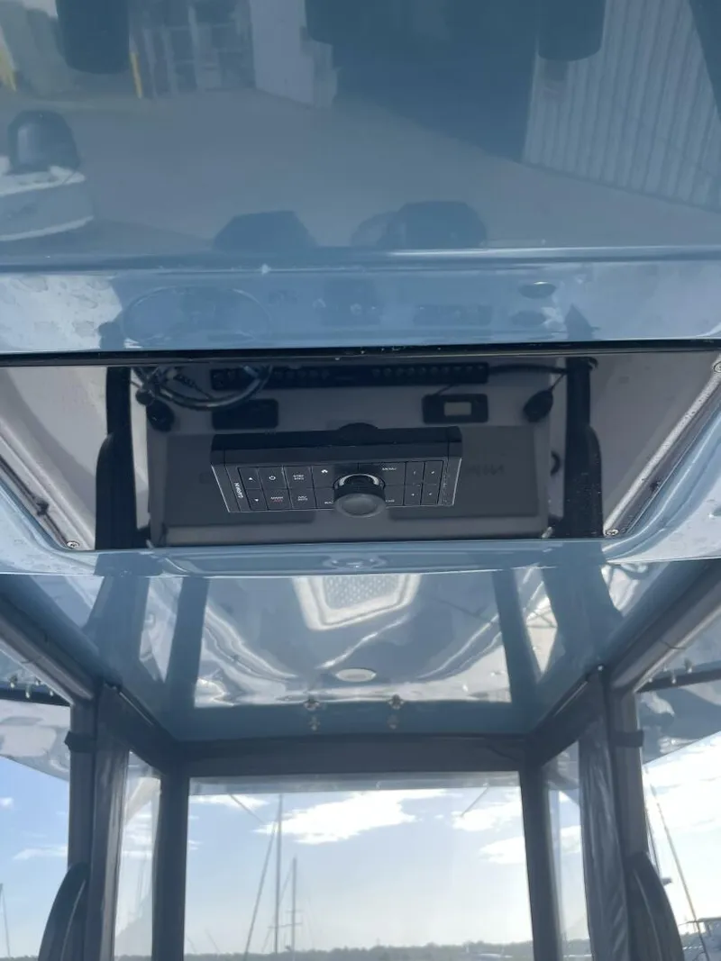 Slide: The Image of Front Runner 33 2023 - 5575443