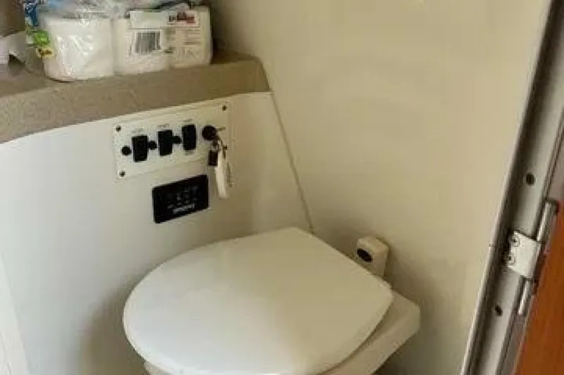 Slide: The Image of Hydra-Sports 33VX 2005 - 5575466