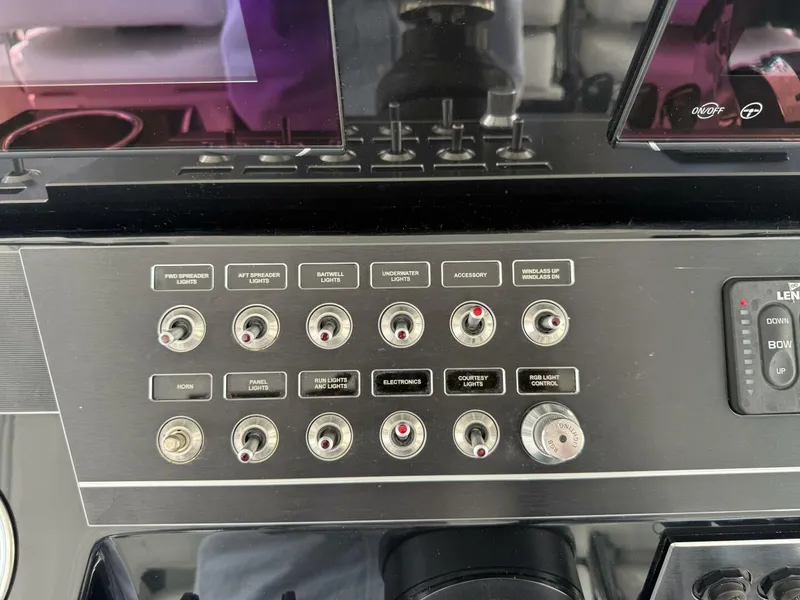 Slide: The Image of Wellcraft 352 Fisherman 2022 - 5588287