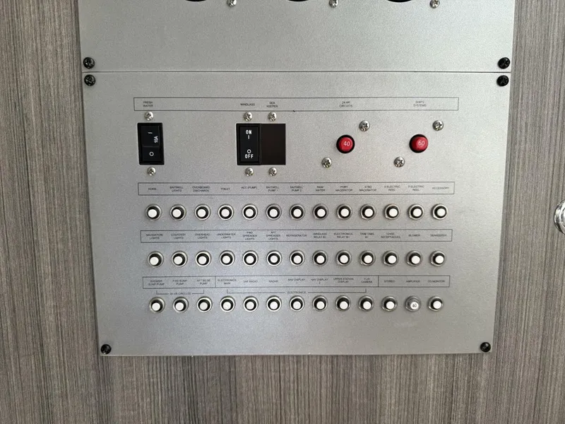 Slide: The Image of Wellcraft 352 Fisherman 2022 - 5588300