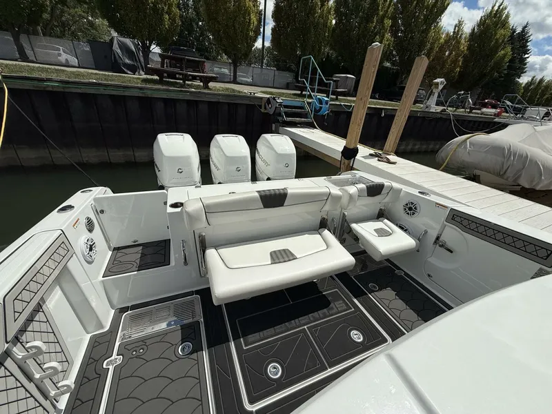 Slide: The Image of Wellcraft 352 Fisherman 2022 - 5588281