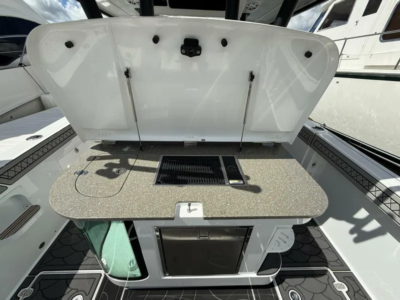 Slide: The Image of Wellcraft 352 Fisherman 2022 - 5588283