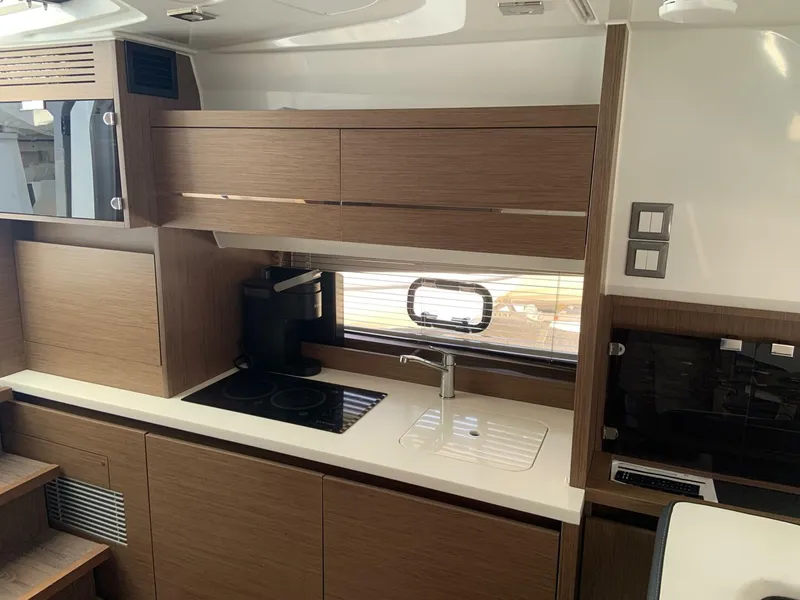 Slide: The Image of Jeanneau Leader 12.5 WA 2021 - 5576044