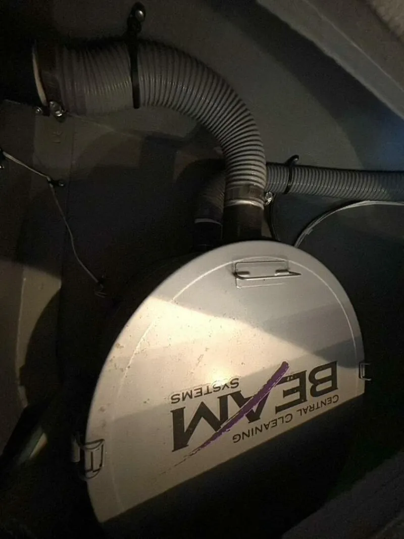 Slide: The Image of Sea Ray 400 Sundancer 1998 - 5576357