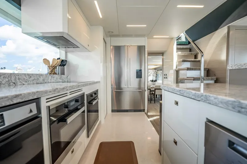 Slide: The Image of Ocean Alexander 27 Explorer 2021 - 5599540